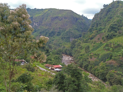 Magdalenaflodens smala flöde utanför San Augustin